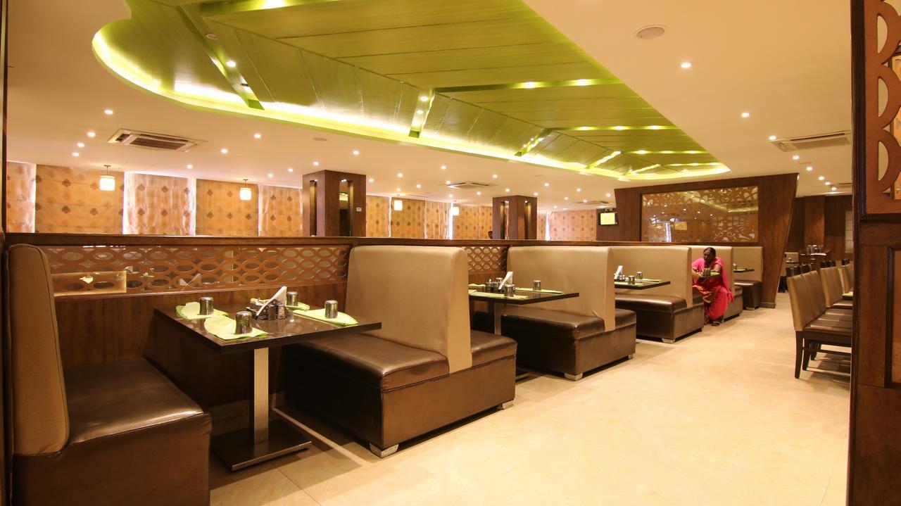 Sri Nandi Comforts Hotel Bangalore Bagian luar foto