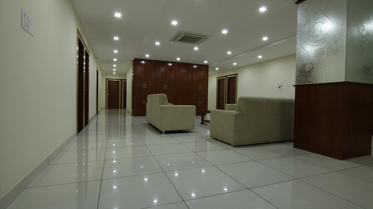 Sri Nandi Comforts Hotel Bangalore Bagian luar foto